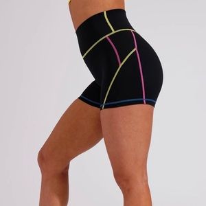 BuffBunny Wave Short Multicolor